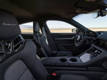 Porsche Taycan Turbo GT z rekordem